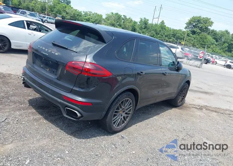 2017 Porsche Cayenne Platinum Edition z USA, uszkodzony, nr VIN WP1AA2A25HKA80374